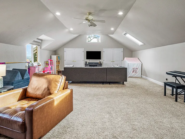 3180 Warren Ln — Photo 48