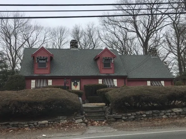55 South St, Holbrook, MA 02343