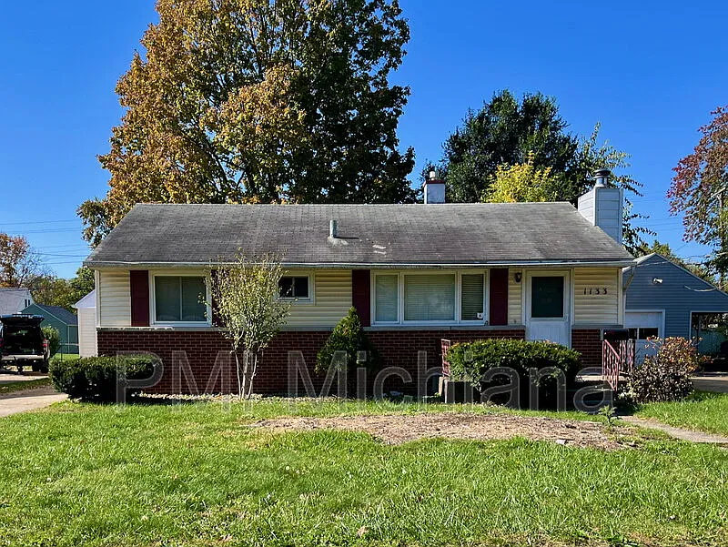 1133 Congress Ave