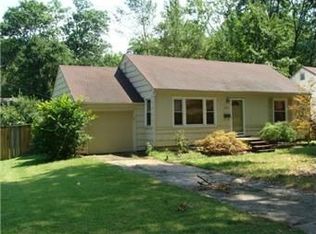 6731 Granada Ln, Prairie Village, KS 66208