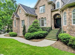 8 Knob Creek Ct, Greer, SC 29651