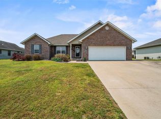 1371 Eastview Ridge Dr, Cape Girardeau, MO 63701