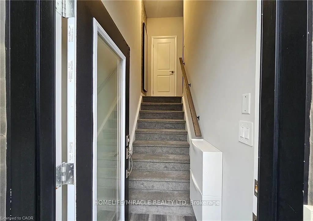 3 bed, $2,700 — Photo 3