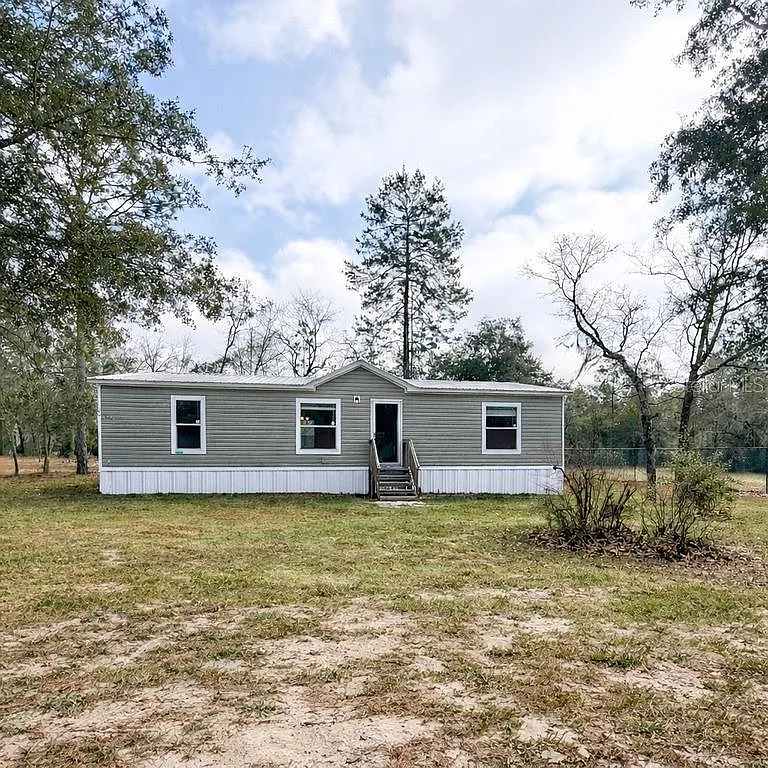 3 bed, 2.0 bath, 1400 sqft, $1,485 — Photo 1
