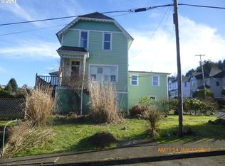796 34th St, Astoria, OR 97103