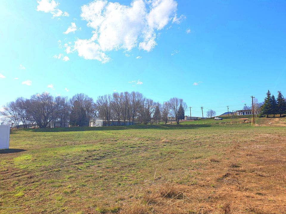 2nd image of 1734 E Highway 40