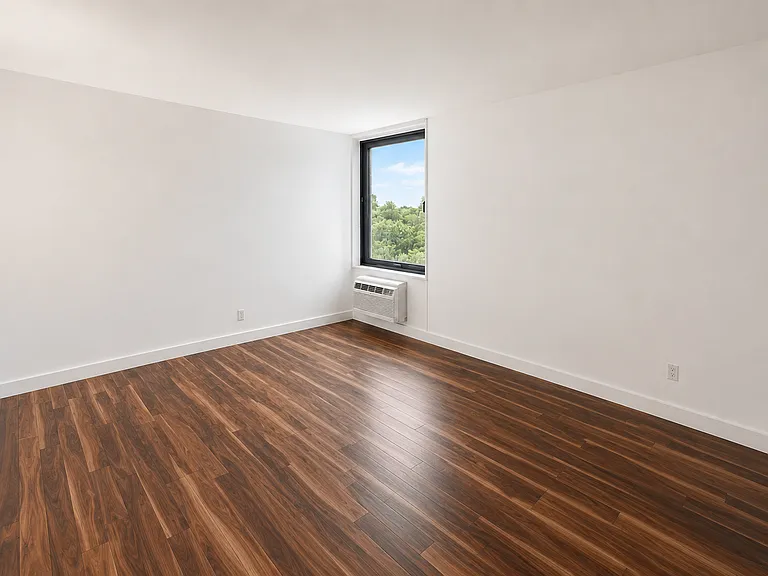 1619 3rd Ave #4C — Photo 7