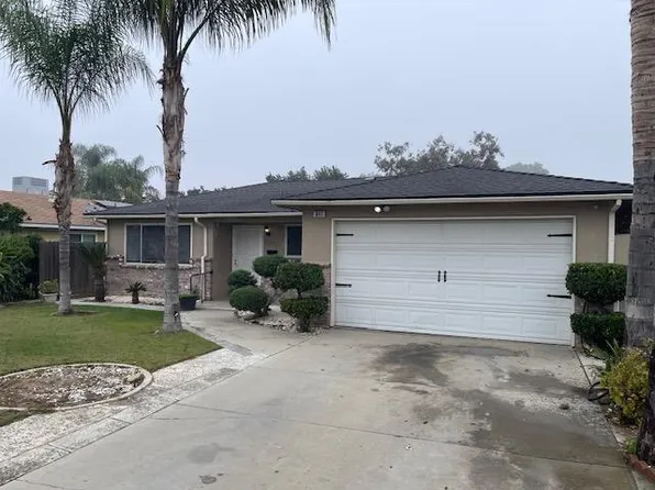 641 Kern St, Kingsburg, CA 93631