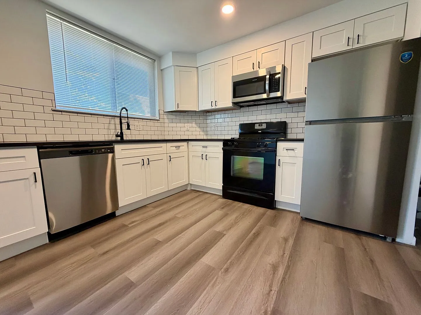 Charming 3-Bedroom Home in Lower North Philadelphia. Available NOW! — Photo 3