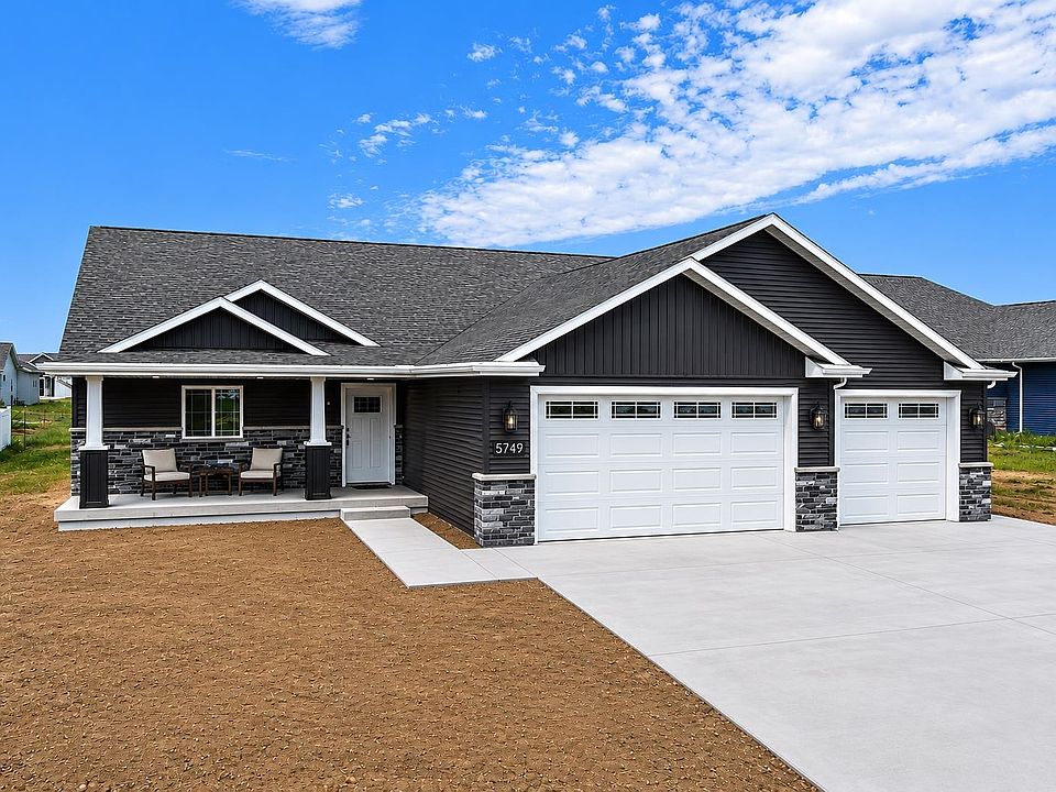 1st image of 5749 N Sequoia Dr