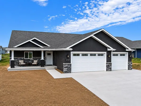 5749 N Sequoia Dr, Appleton, WI 54913