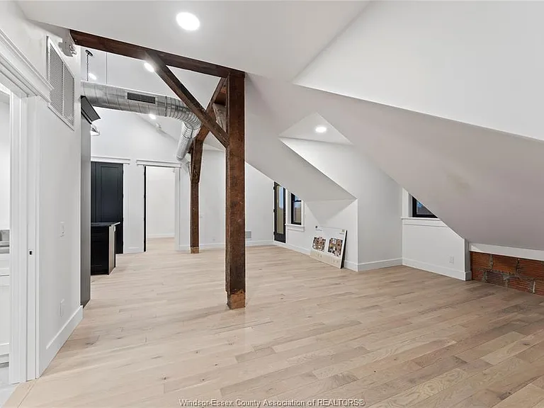 247 Brock St #404 — Photo 20
