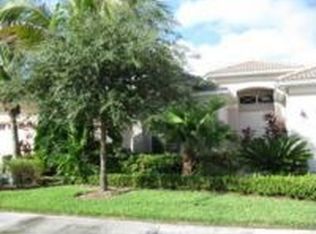 4765 Cerromar Dr, Naples, FL 34112