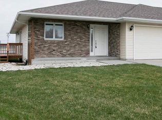 205 F Cir UNIT A, Kalona, IA 52247