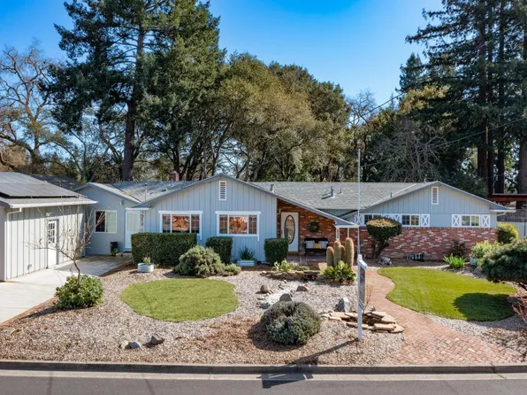 4865 Londonberry Drive, Santa Rosa, CA 95403