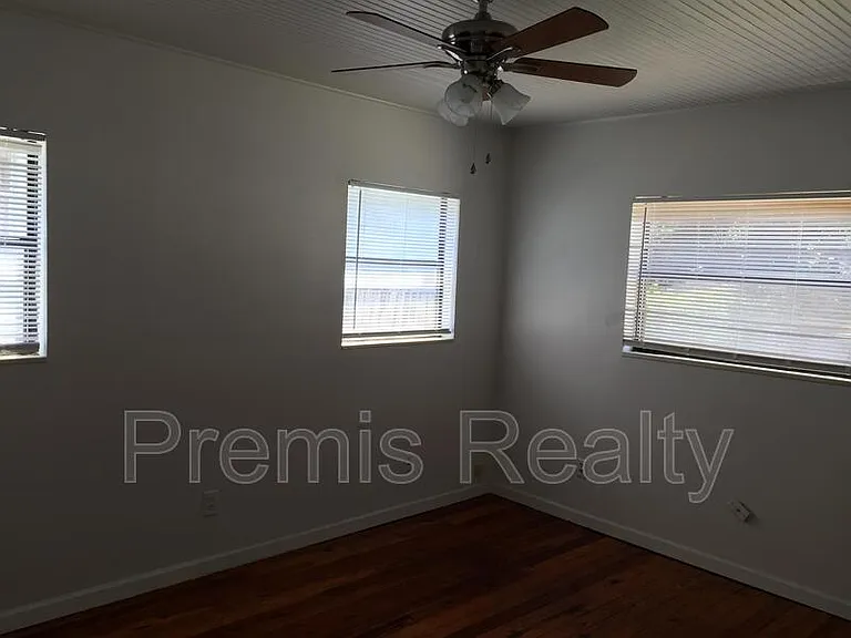 1319 Georgia Ave — Photo 21
