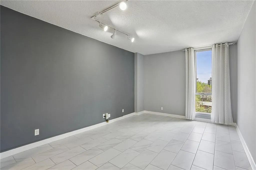 1 bed, 1.0 bath, $1,590 — Photo 4