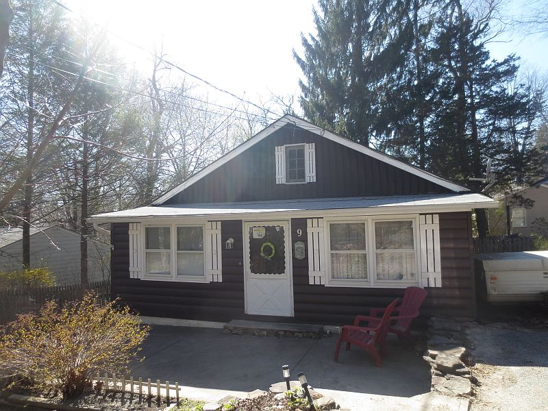 1st image of 9 Cedar Ln