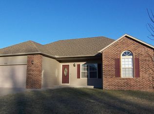 605 S Kiowa Ct, Strafford, MO 65757