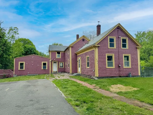 484 S Franklin St, Holbrook, MA 02343