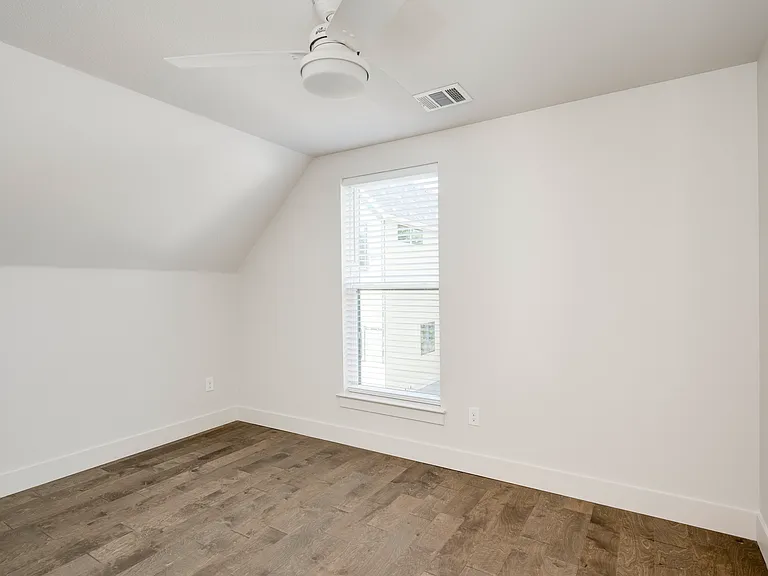 1412 Perez St #1 — Photo 28
