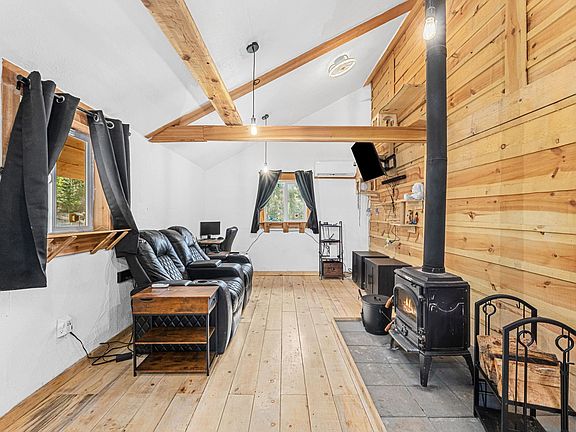 5th image of 20286 Leclerc Rd N