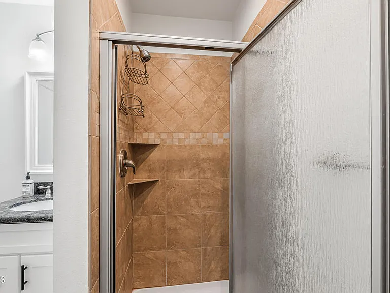 304 E Surfside Dr — Photo 12