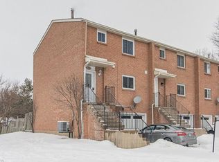 265 Camelot Ct #1, Waterloo, ON N2K3G2