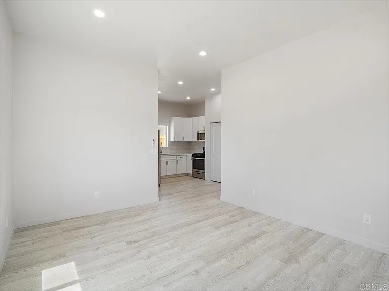 2321-2327 Prospect St #2323 — Photo 5