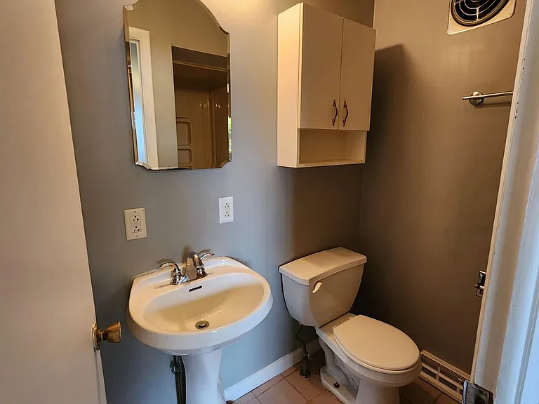 8139 Highland Pl — Photo 4