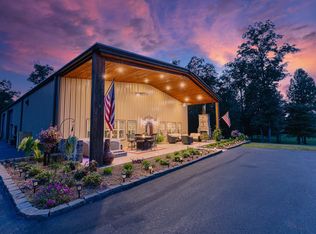 2498 Gourdneck Rd NW, Tullahoma, TN 37388