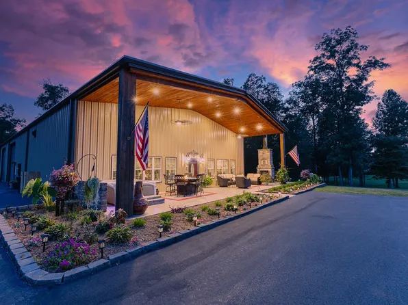 2498 Gourdneck Rd NW, Tullahoma, TN 37388