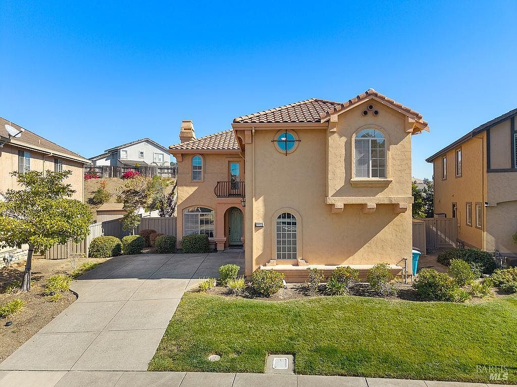 6012 Claret Court — Blue Rock Springs Golf Course