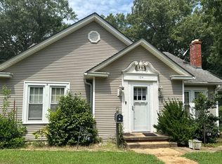 104 S Gannaway St, Warren, AR 71671