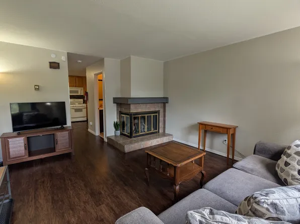 2224 Glacier St APT 301, Anchorage, AK 99508