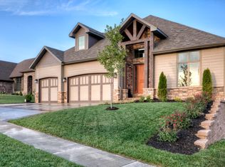 2916 S Camber Ave, Springfield, MO 65809