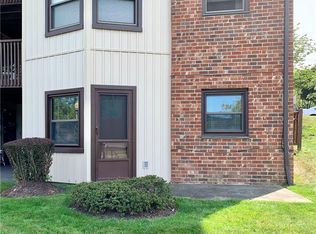 18 Hastings Ct, Yorktown Heights, NY 10598