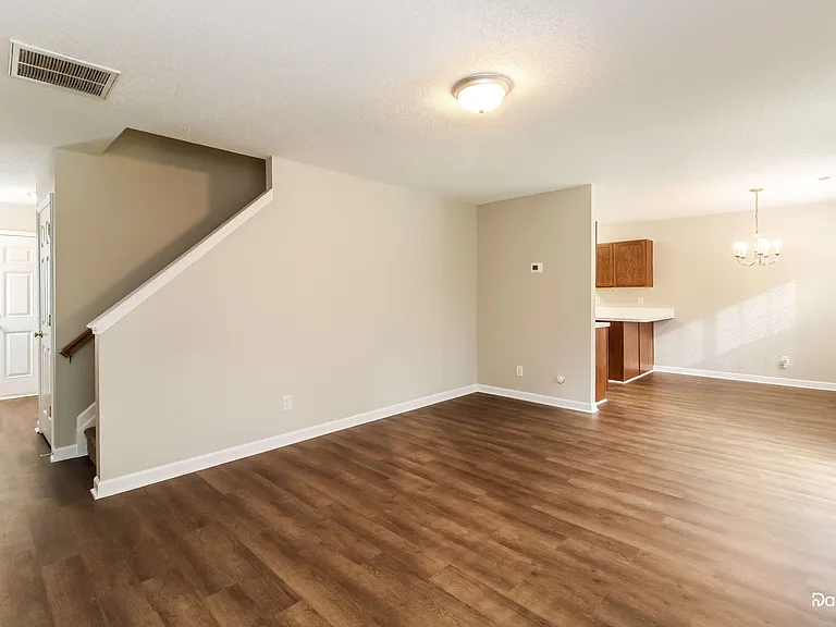 4312 Creekdale Dr — Photo 6