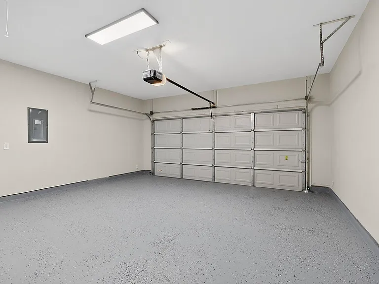 3038 Laguna Clfs — Photo 22