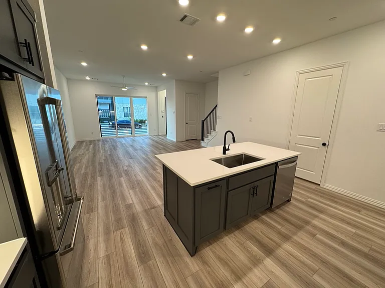 1289 Doris May Dr — Photo 12