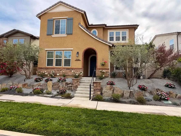 21746 Deer Grass Dr, Escondido, CA 92029