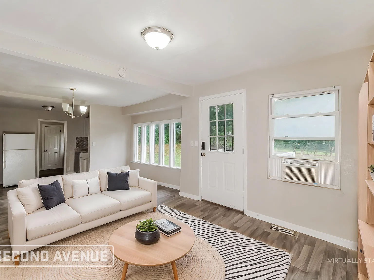 4 bed, 1.0 bath, 1167 sqft, $1,195 — Photo 3