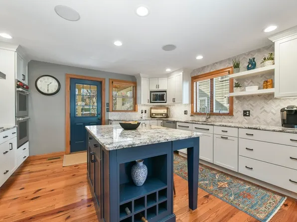 122 Auburn St, Cambridge, MA 02139