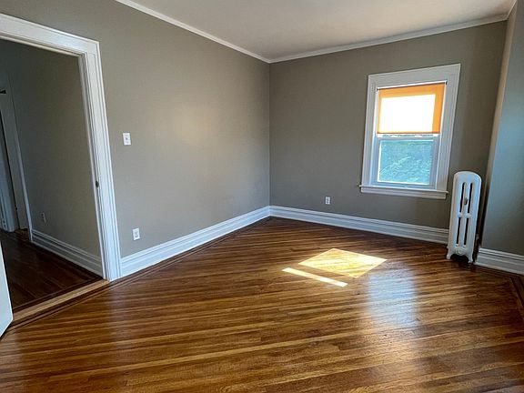 3rd image of 23 Baughman Pl #1