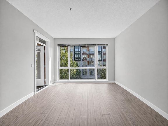 2nd image of 2651 Library Ln #204