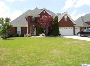 1109 Ridgecrest Ln NE, Hartselle, AL 35640