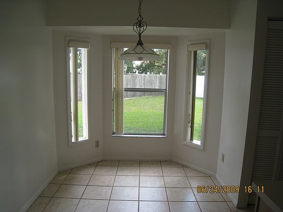 5th image of 2613 Briana Ct