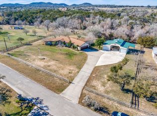 212 San Julian Creek Rd, Bandera, TX 78003
