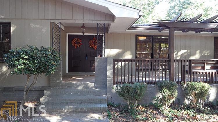 1st image of 2588 Fieldstone Dr SE