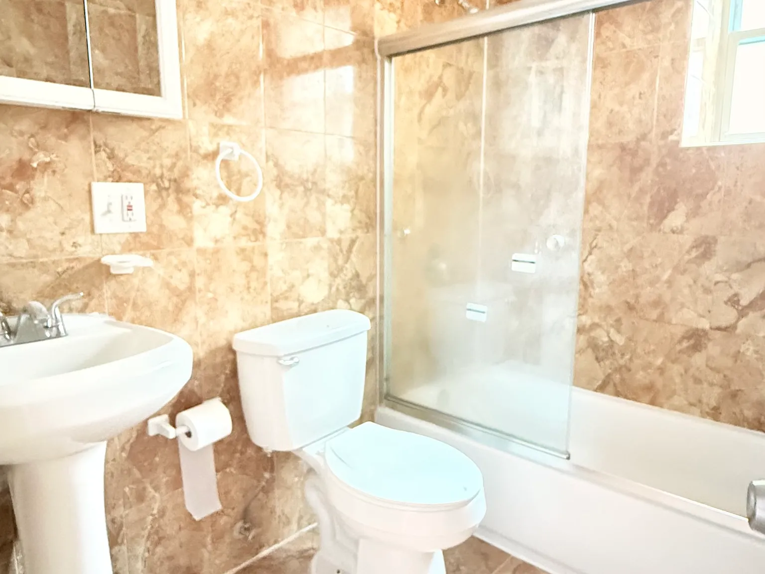 712 Banner Ave — Photo 4